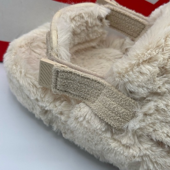 NIKE CALM FUZZY MULES FZ3119-100 (9) - Picture 2 of 7